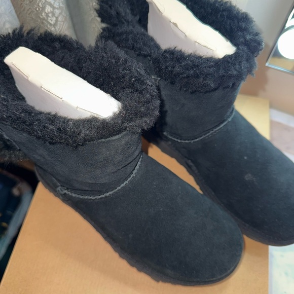 UGG MINI EMMIE BOW - Picture 4 of 4